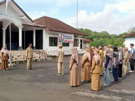 APEL PAGI PAMONG KALURAHAN PUTAT